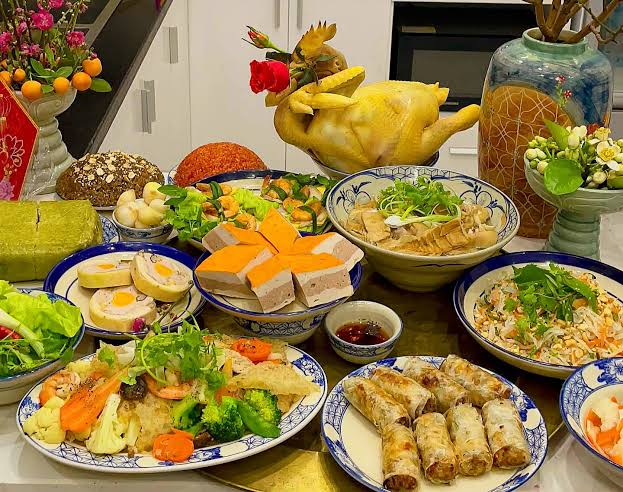 A Northern Tết meal