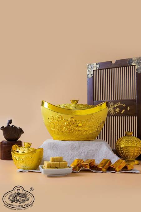 Mung-bean cakes as a gold ingot
