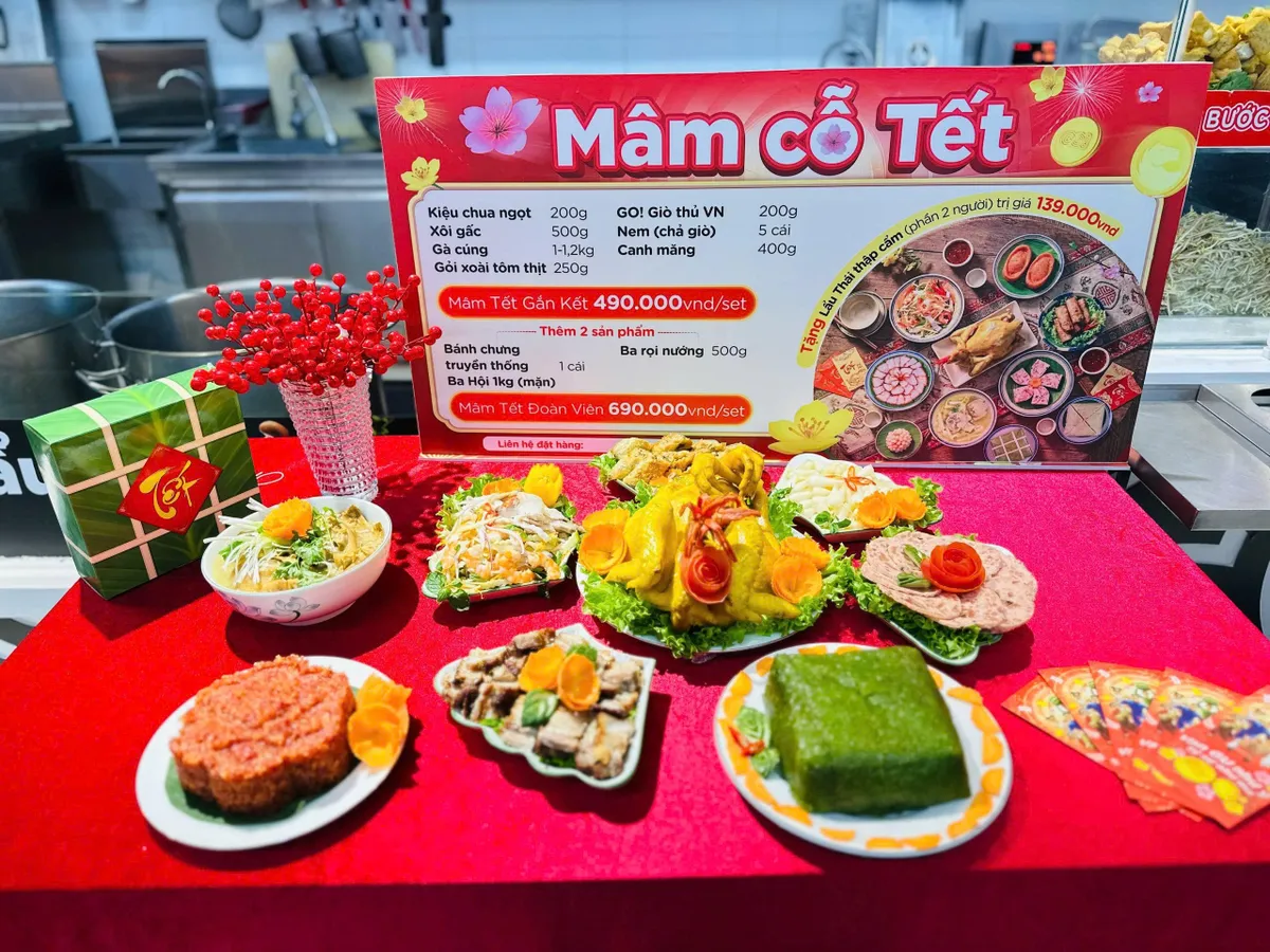 The supermarket Tết meal